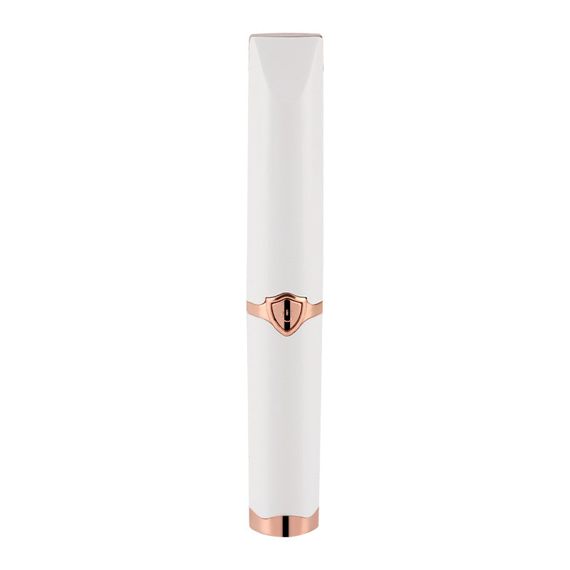 Detail of the heated eyelash curler's gentle heating element, designed for safe and efficient lash styling