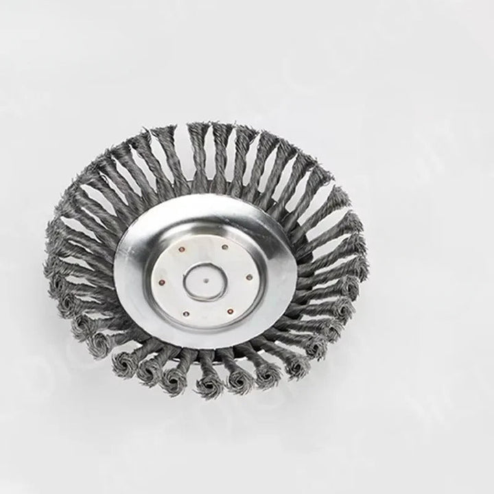 High-performance heavy-duty brush cutter head for string trimmers, excellent for tough outdoor weed removal.