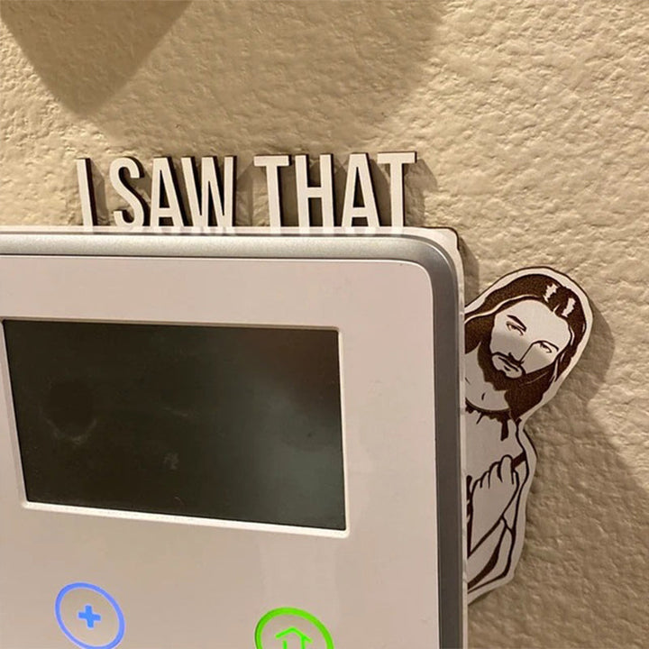 Gift-ready 'I Saw That' door hanger, an amusing novelty gift and functional home decor piece