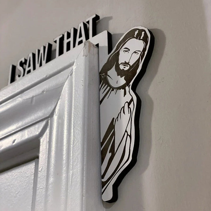 Stylish 'I Saw That' door hanger, adding a touch of humor to home decor, made from wood