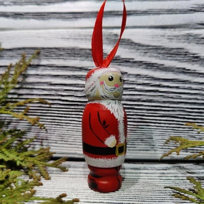 Christmas novelty decoration: Santa Claus with exaggerated features, a funny adult gag gift