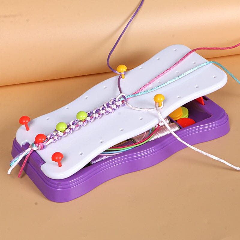 Gift idea for kids: DIY Friendship Bracelet Kit, perfect for arts and crafts lovers