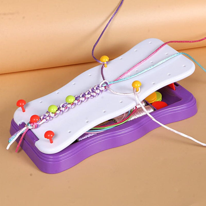 Gift idea for kids: DIY Friendship Bracelet Kit, perfect for arts and crafts lovers