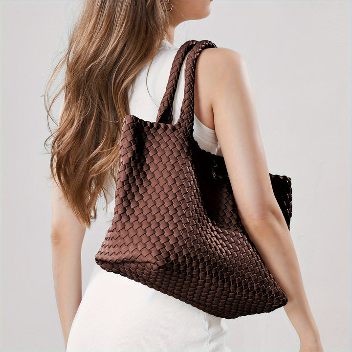 Versatile women's large woven handbag, everyday carry stylish tote bag.