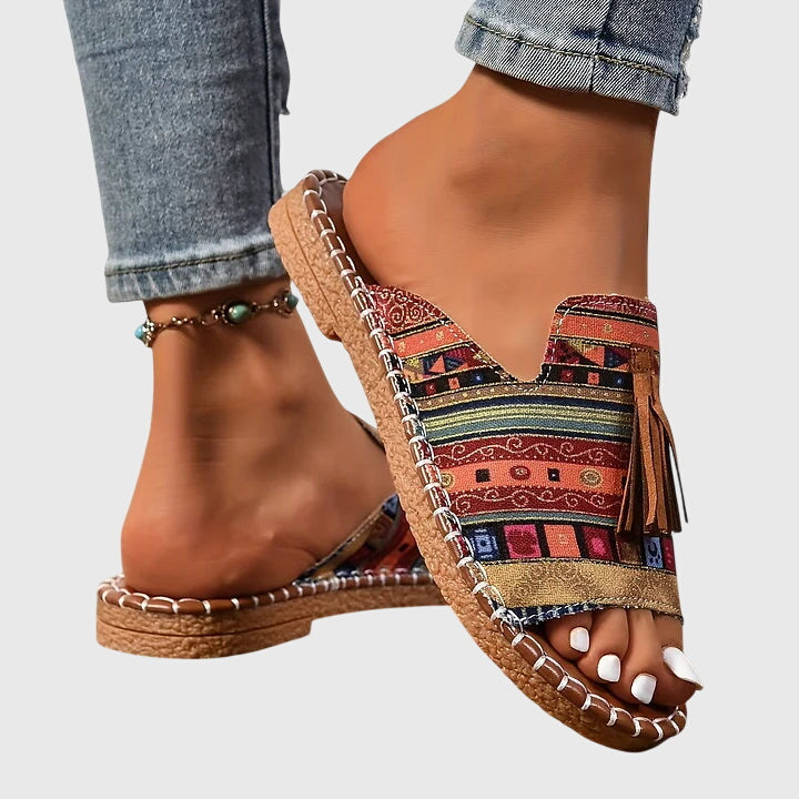 Adjustable Lorraine women's orthopedic sandals with arch support, ideal for custom comfort & daily walking sandals.