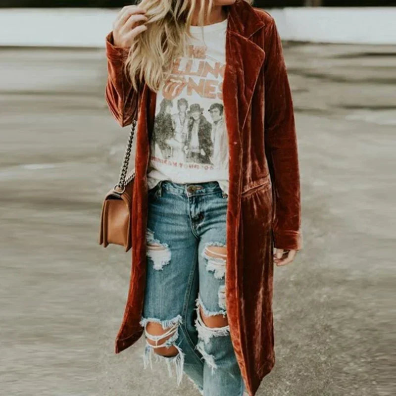 Versatile women's long cardigan, ideal for spring & autumn outerwear.