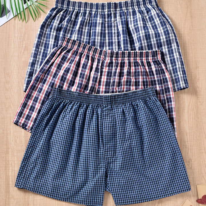 Premium men's briefs, 3-pack cotton with refreshing plant print, designed for everyday comfort.