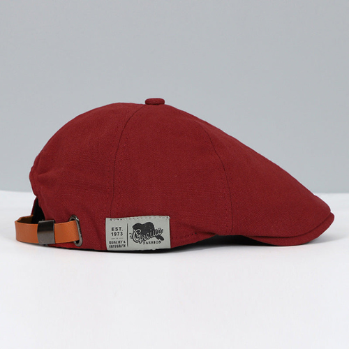 Stylish adjustable beret for men, perfect casual accessory or smart formal wear.