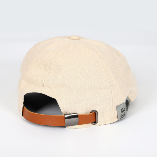 Unisex adjustable beret, a stylish cap providing modern elegance & sun protection.