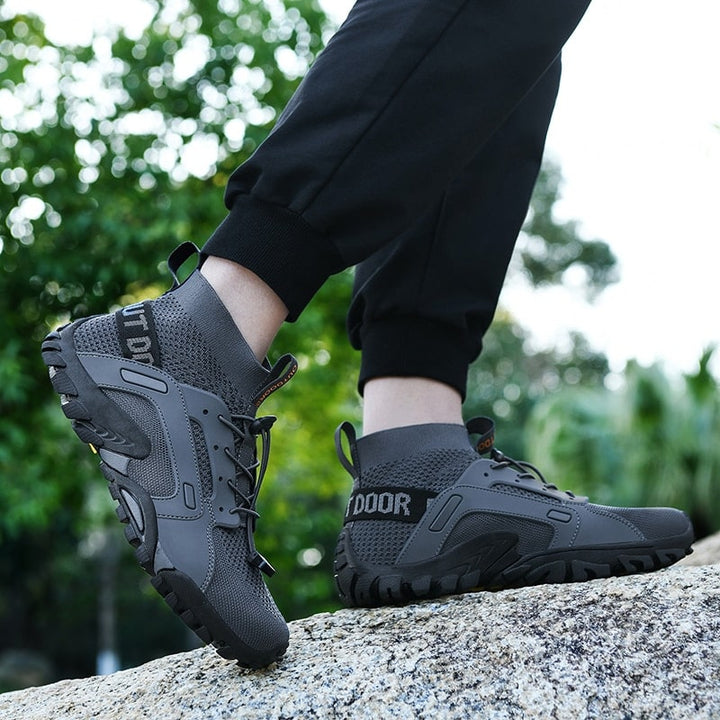 Breathable men's outdoor barefoot sock shoes, non-slip grip, for active lifestyles and exploration.