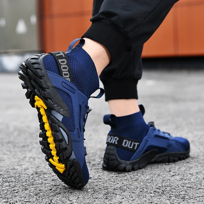 Men's flexible barefoot sock shoes, non-slip, for enhanced natural movement and superior ground grip.