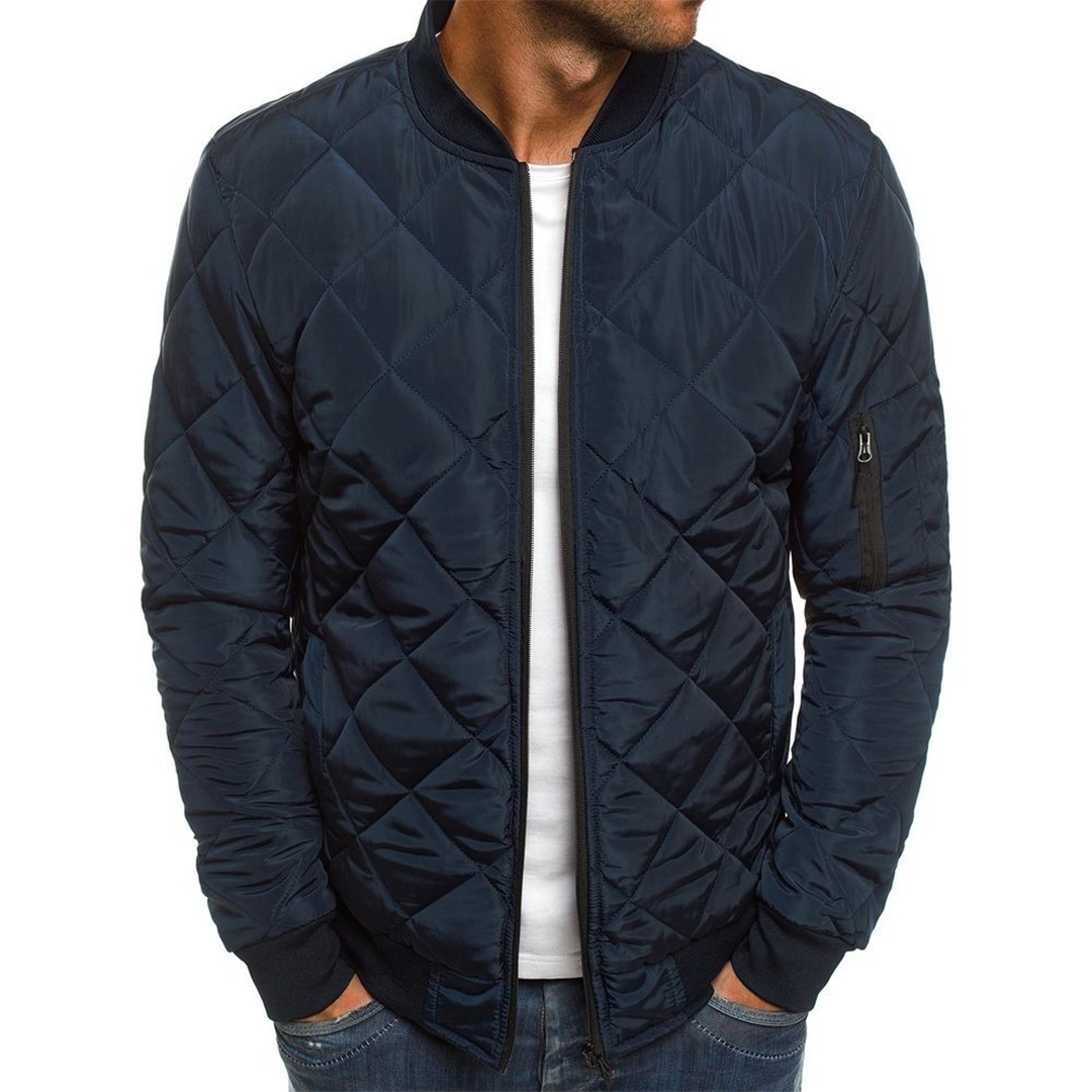 Men's black quilted streetwear jacket, perfect for urban style and fall/winter comfort.