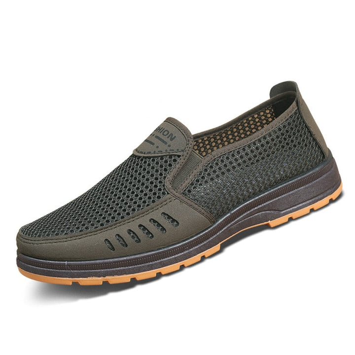 Comfortable men's mesh sneakers, ultra-lightweight and breathable, perfect for casual wear and daily walks.