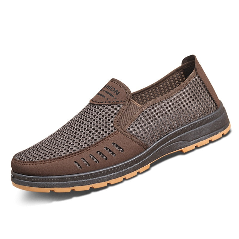 Versatile men's lightweight breathable mesh footwear, offering superior comfort for walking & casual activities.