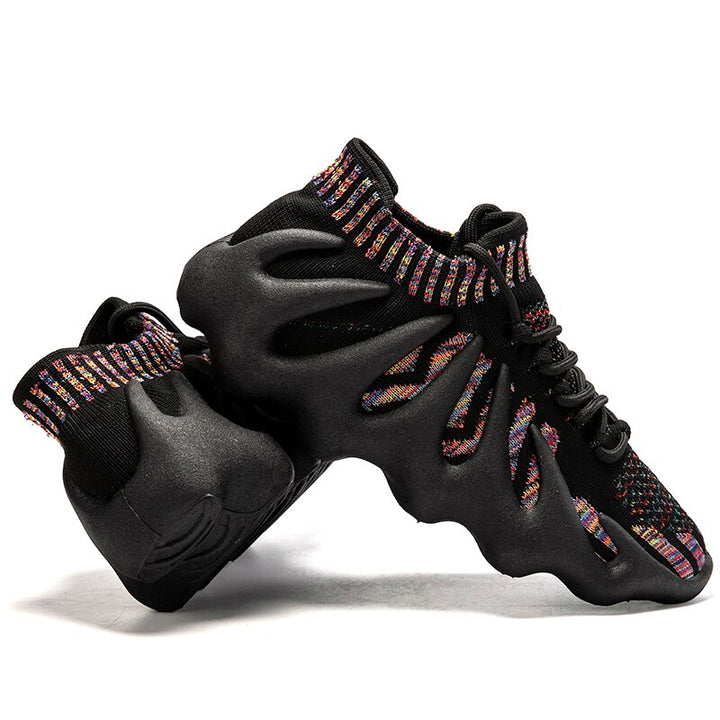 Versatile men's lightweight sneakers with breathable mesh for walking and active lifestyles.
