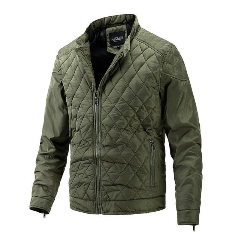 Trendy men's fall jacket, casual fit with distinct diamond pattern. Ideal autumn bomber style.