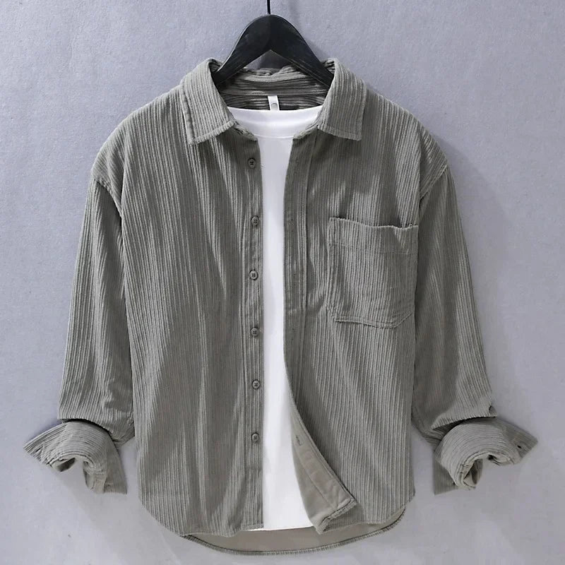Men's casual corduroy long sleeve button-down shirt in a relaxed fit, perfect for everyday wear