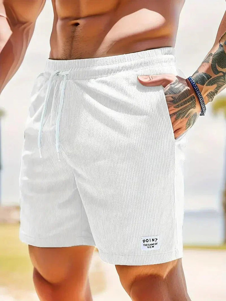 Men's everyday shorts: elastic waist, drawstring, and a relaxed fit for ultimate summer comfort.