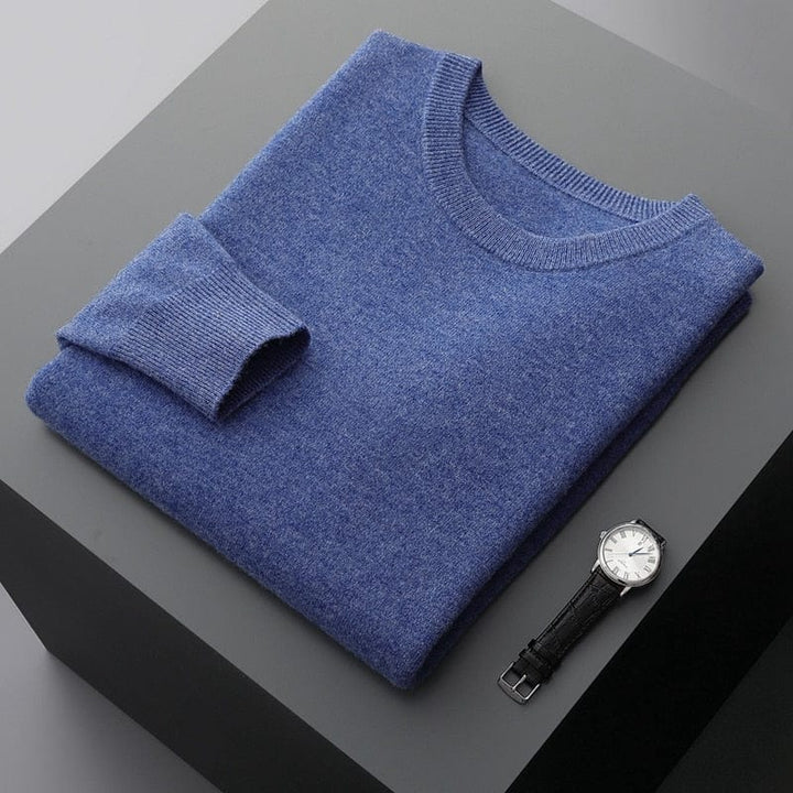 Men's casual long sleeve knit sweater in a cozy crewneck style, perfect for winter fashion.