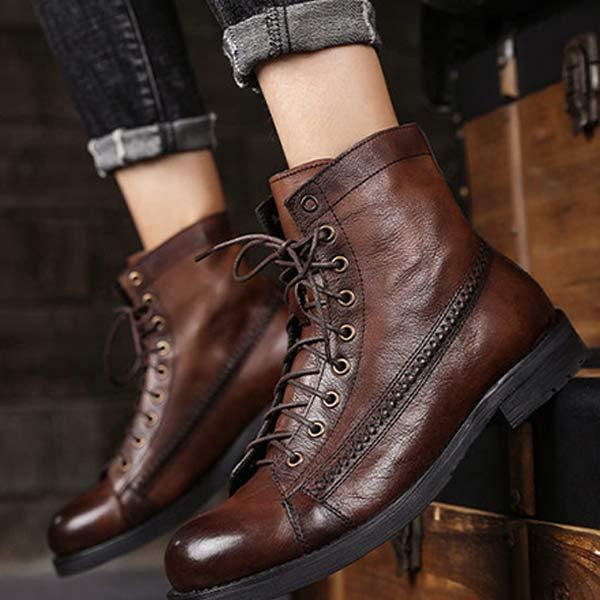 Stylish men's classic ankle boots with modern design, offering comfort for everyday and dress wear.