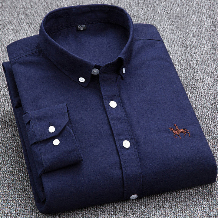Versatile men's long-sleeve checkered shirt, ideal for a relaxed yet fashionable look.