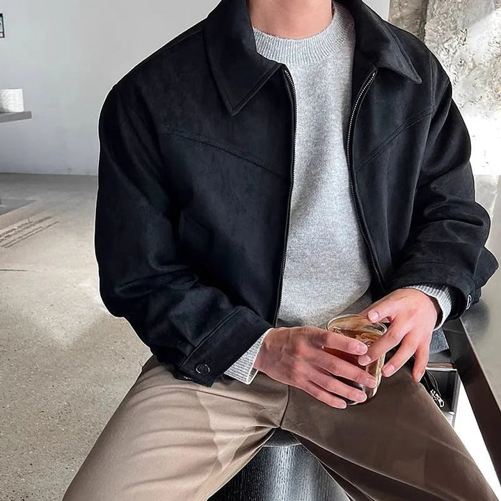 Comfortable men's autumn jacket, perfect for casual everyday wear. Features a stylish zip-up design.