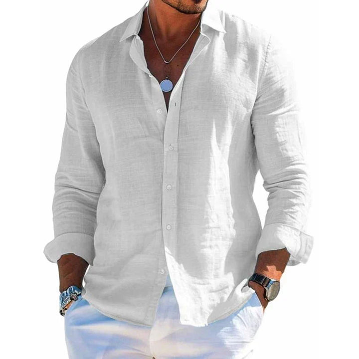 Stylish men's button-down shirt for versatile summer fashion. Regular fit & long sleeves for effortless, casual looks.