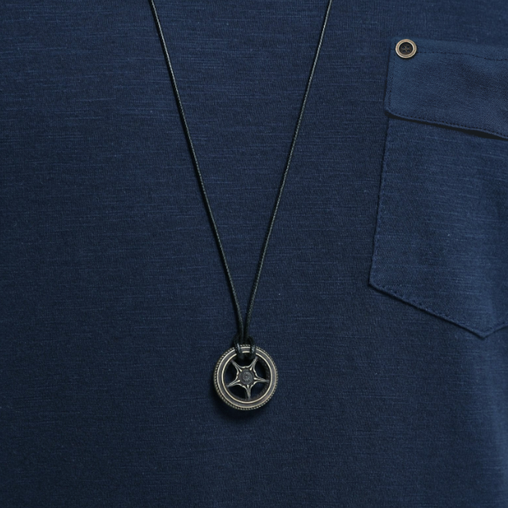 Modern basic men's V-neck pocket t-shirt, perfect for relaxed summer casual wear and versatile style.