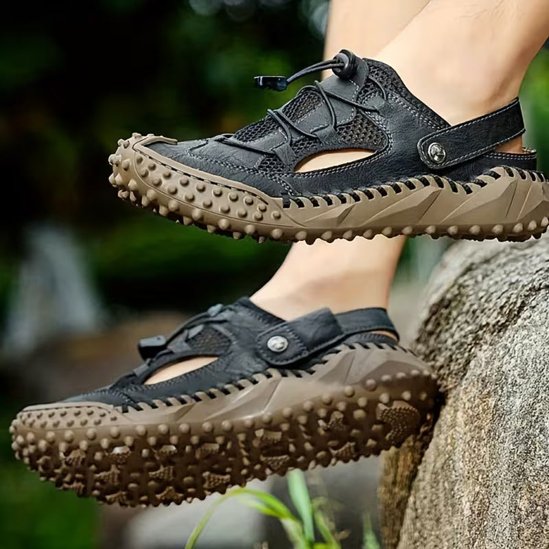 Men's closed-toe slingback sandals for summer comfort. Ideal for outdoor casual walking.