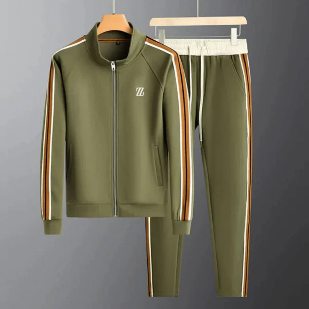 Men's comfortable tracksuit set, relaxed fit, ideal for loungewear & casual everyday fashion.