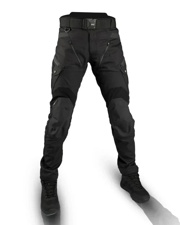 Close-up of multi-pocket design on men's tactical cargo pants, showcasing storage & durability features