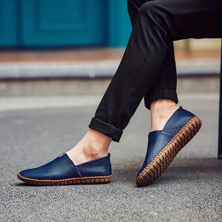 Men's elegant matte slip-on loafers, combining style & comfort, ideal for versatile fashion.