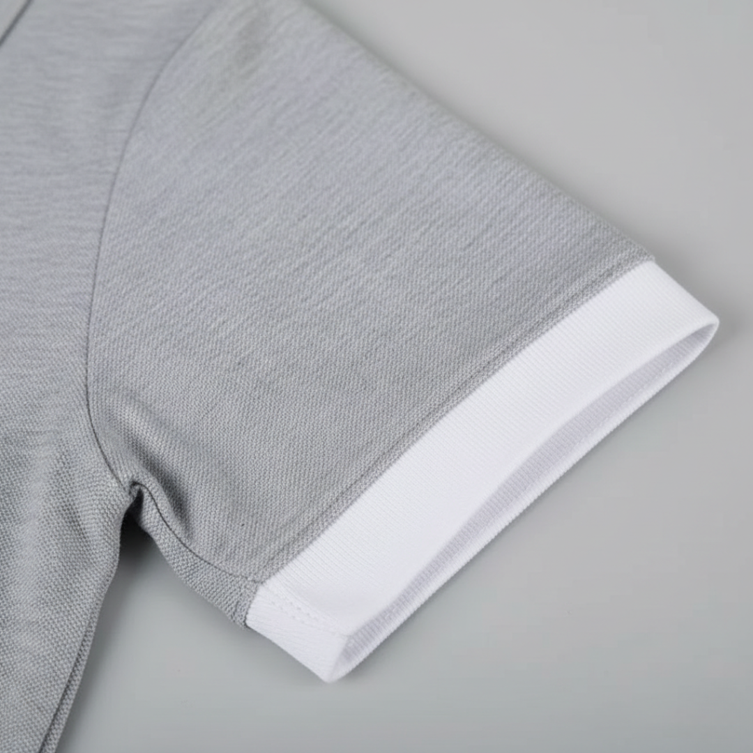 Versatile men's short sleeve polo shirt, ideal for everyday wear and comfortable classic style.