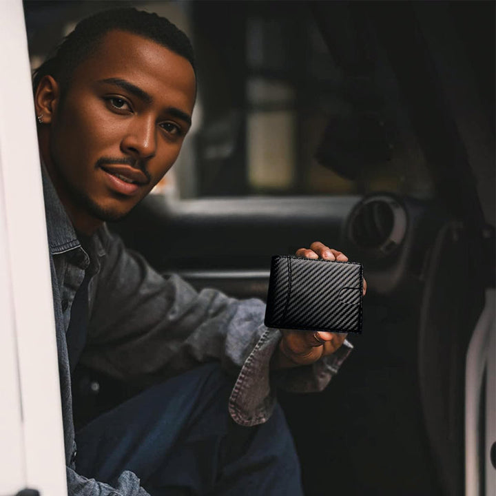 Minimalist black leather wallet, anti-theft RFID protection, ideal for cards