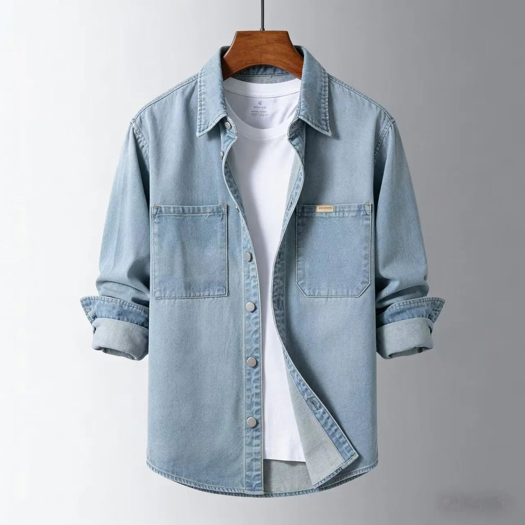 Stylish men's button-down overshirt, ideal as a light jacket or everyday casual wear.