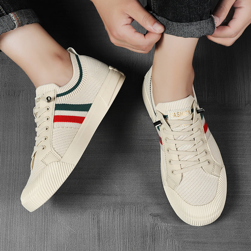 Ergonomic design of men's comfortable low-top sneakers. Breathable, lightweight, lace-up & perfect for everyday use.