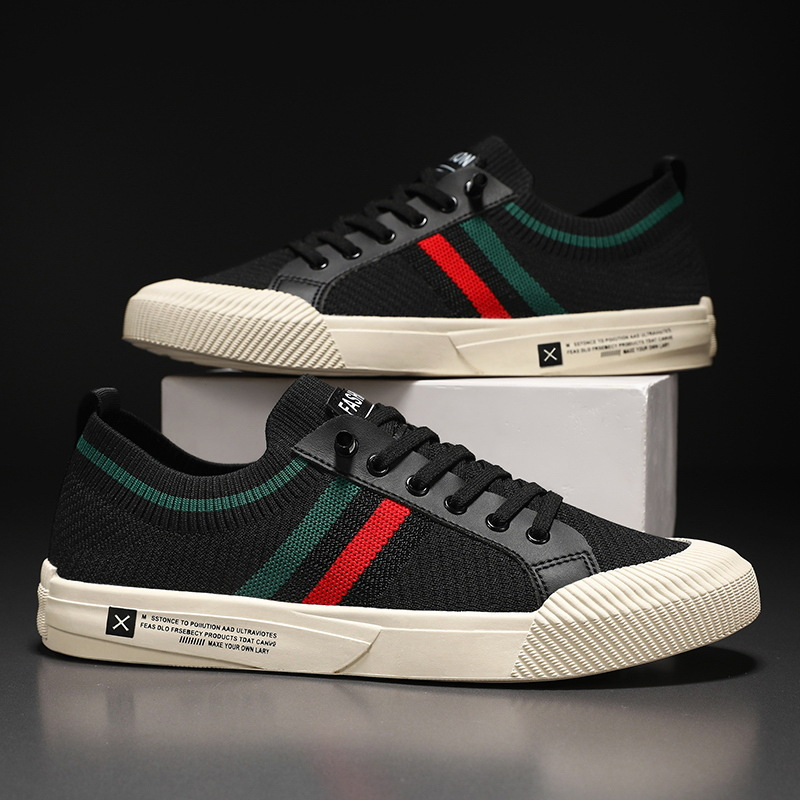 Secure lace-up system on men's comfortable, breathable, lightweight athletic sneakers for a snug, all-day comfortable fit.
