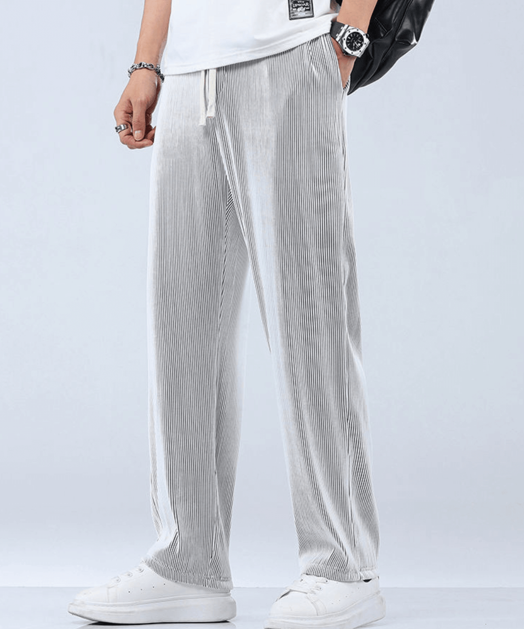 Versatile men's straight leg trousers, lightweight and comfortable, perfect for spring & summer outfits.