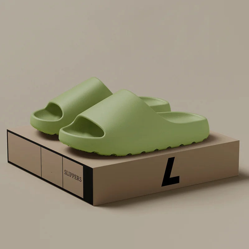 Men's minimalist spring slide slippers in a neutral color, perfect casual open-toe footwear.
