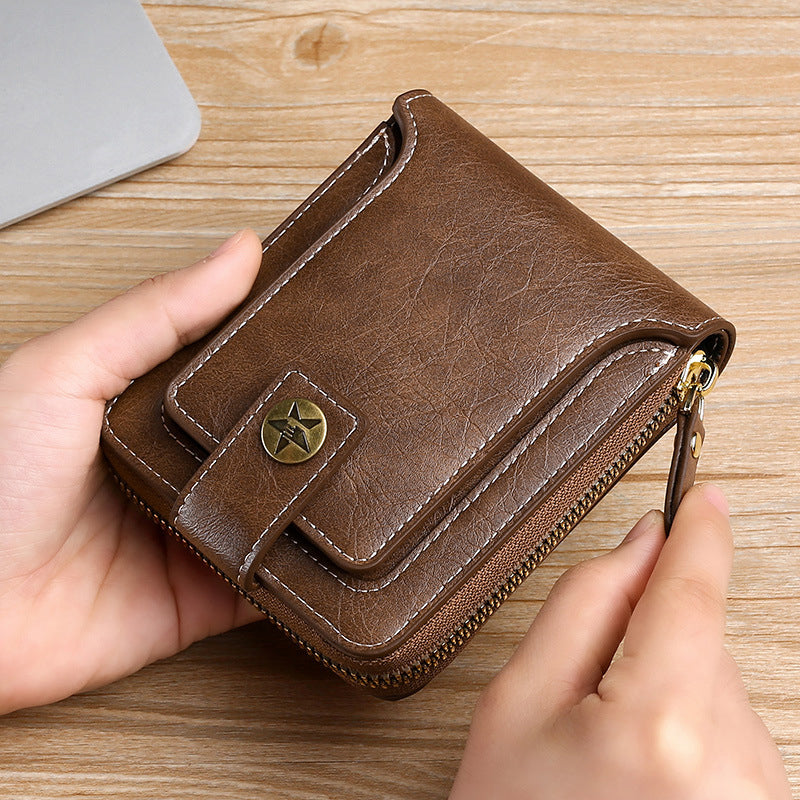 Zipper detail on the classic men's multi-card horizontal wallet, highlighting security.