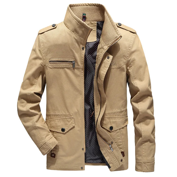 Durable men's Olivier cargo jacket. Versatile autumn outerwear with practical pockets, ideal for everyday casual wear.