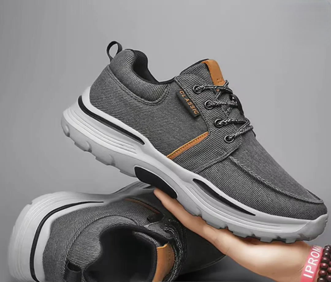 Lightweight men's barefoot walking sneakers with wide toe box, ergonomic design for active lifestyle.