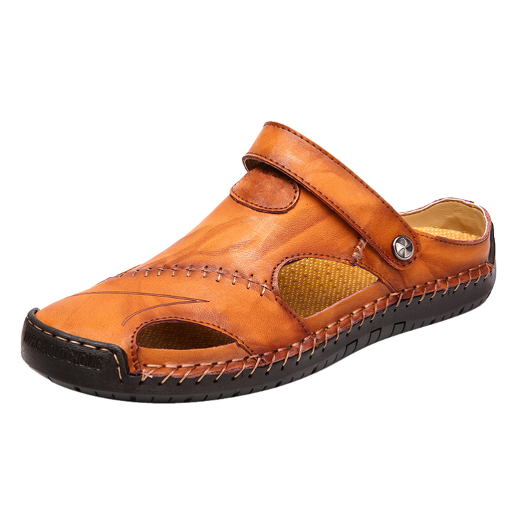 Casual men's slip-on summer sandals, black, providing orthopedic foot support.