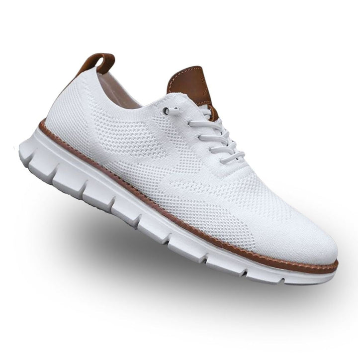 Comfortable men's walking shoes with wide toe box, ideal for active lifestyle.