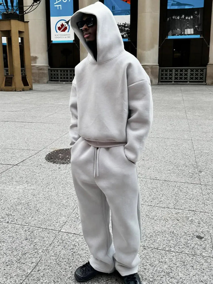 Men's oversized tracksuit set, a comfortable 2-piece with hoodie & joggers. Perfect for casual wear & loungewear.