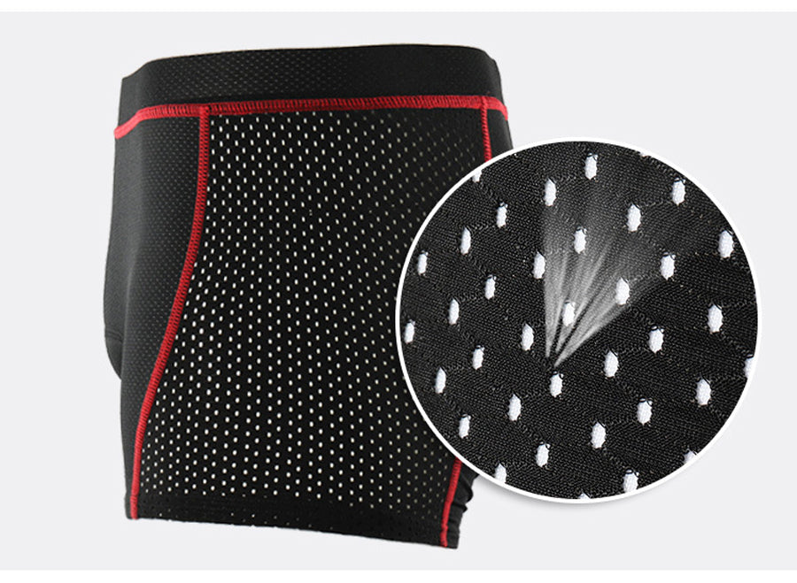 Matteo men's bike underwear: padded cycling shorts with moisture-wicking for active performance.