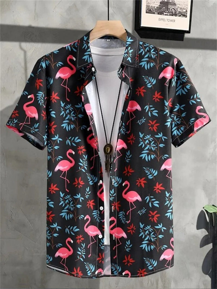 Men's stylish patterned shirt, short sleeve, button-down, ideal for summer.