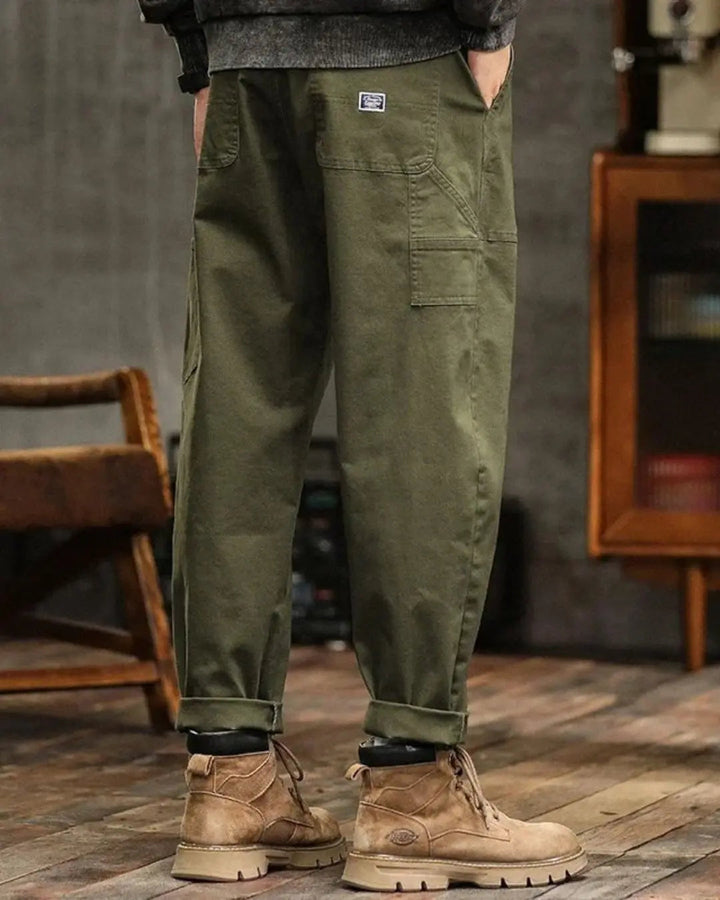 Stylish men's multi-pocket cargo pants, relaxed fit for ultimate comfort and versatile everyday fashion.