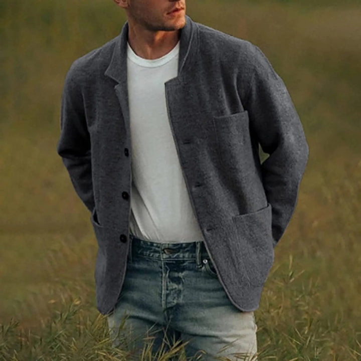 Relaxed fit men's casual blazer, a versatile smart casual jacket perfect for modern men's fashion.