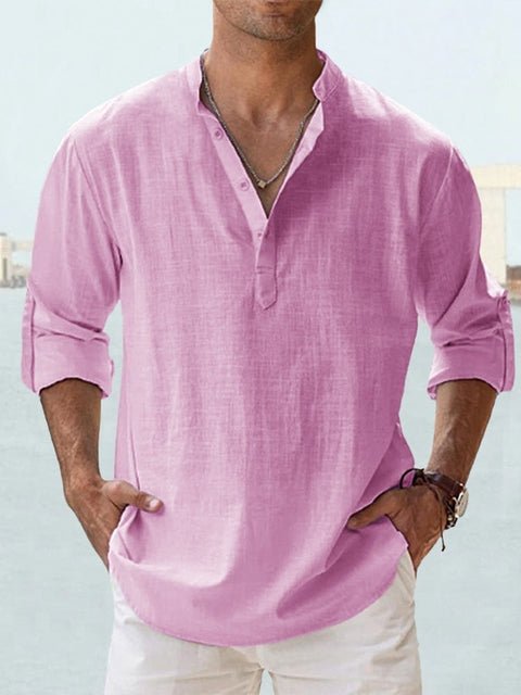 Modern men's casual summer shirt, relaxed fit, short sleeve, a must-have for versatile comfort.
